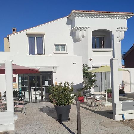 Hotel Le Calypso Hyeres Luaran gambar