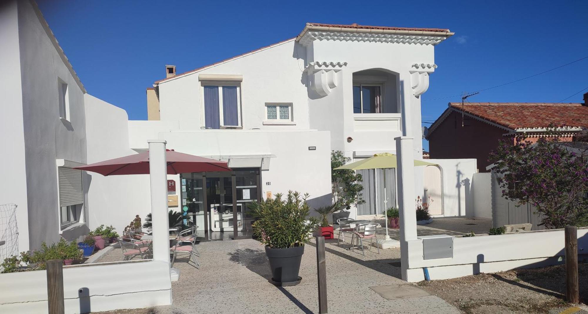 Hotel Le Calypso Hyeres Luaran gambar