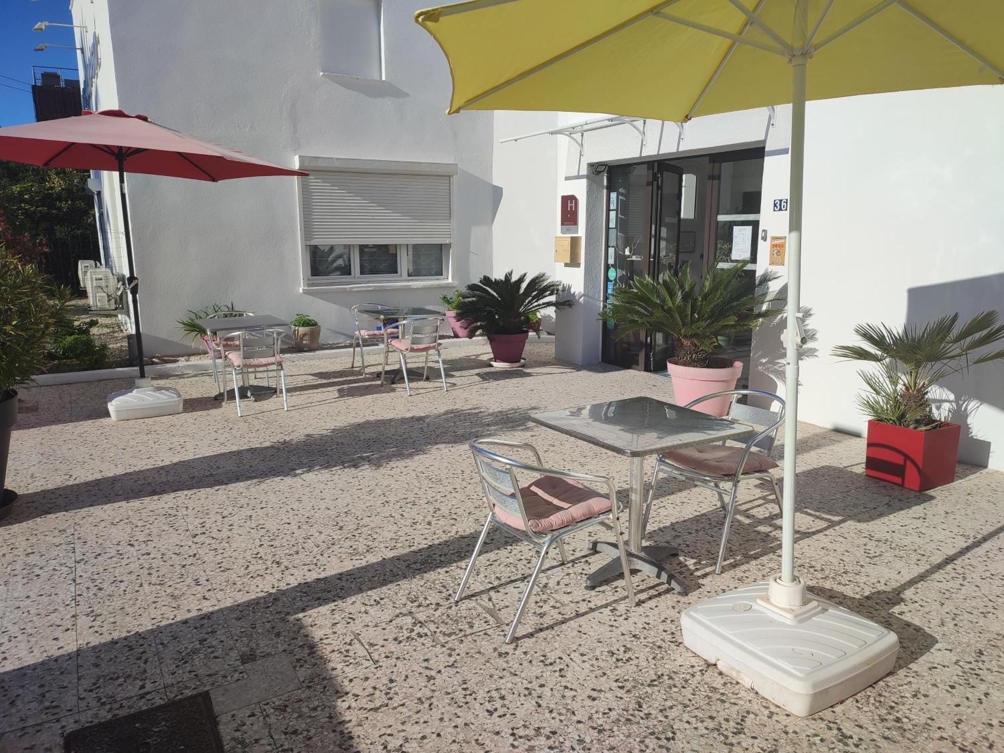 Hotel Le Calypso Hyeres Luaran gambar