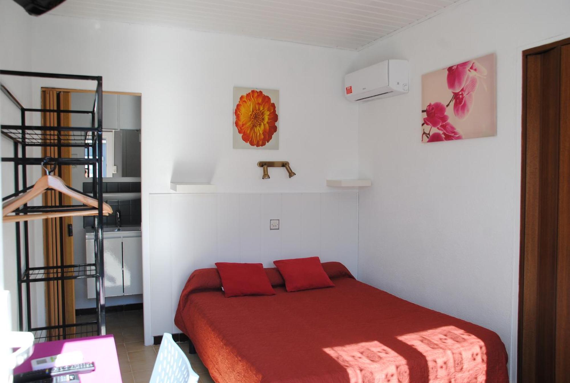 Hotel Le Calypso Hyeres Luaran gambar