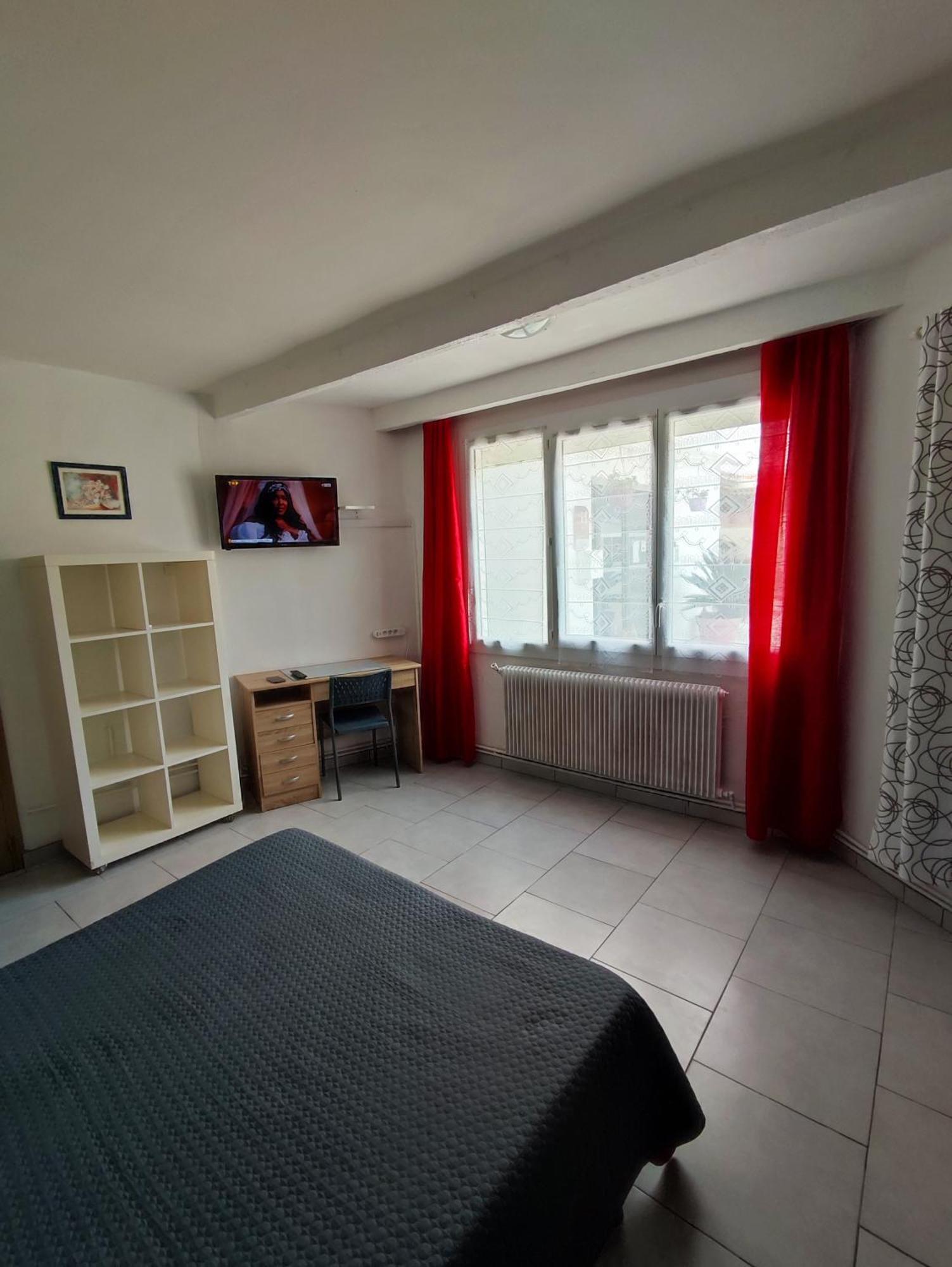 Hotel Le Calypso Hyeres Luaran gambar