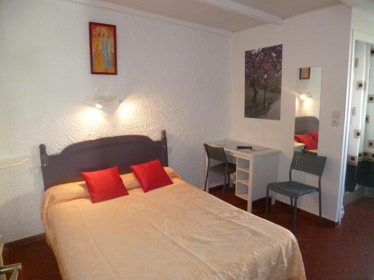 Hotel Le Calypso Hyeres Luaran gambar
