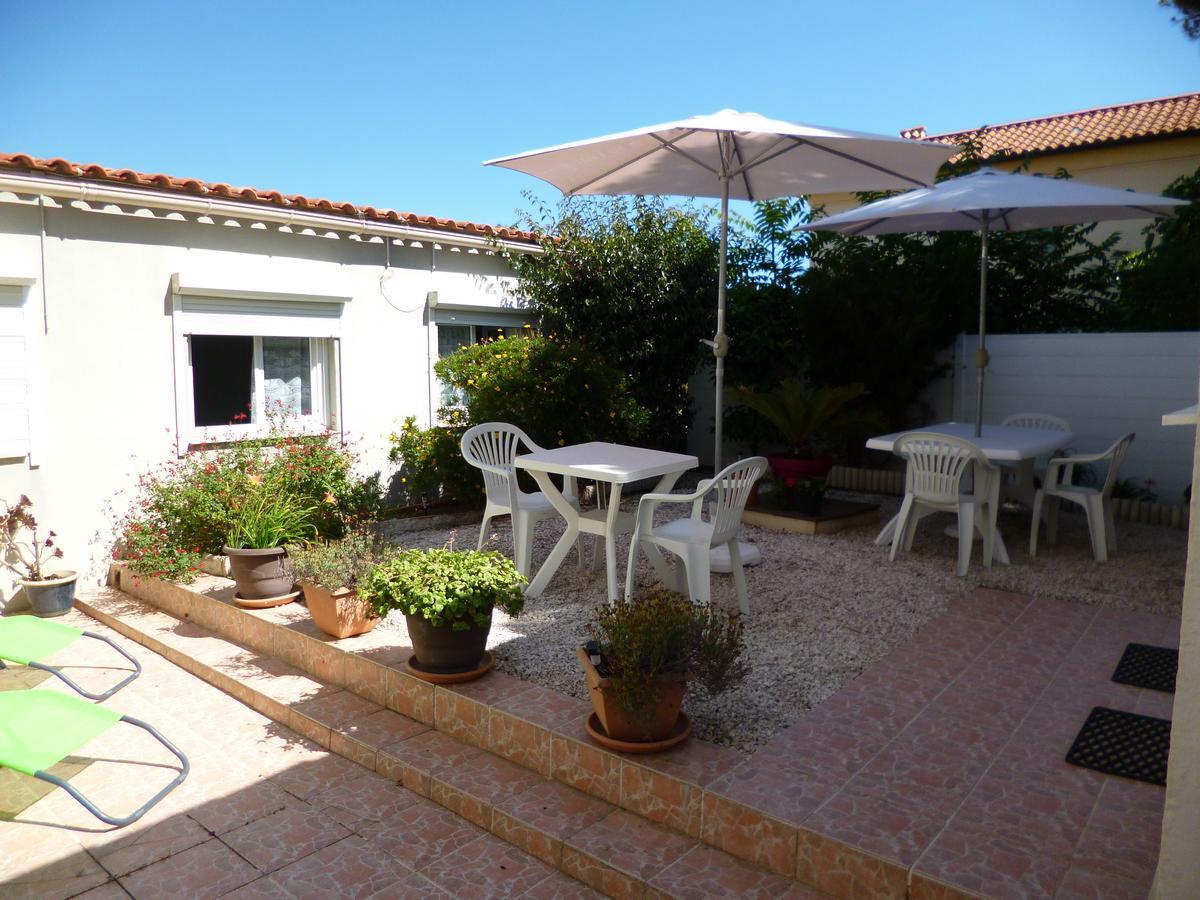 Hotel Le Calypso Hyeres Luaran gambar