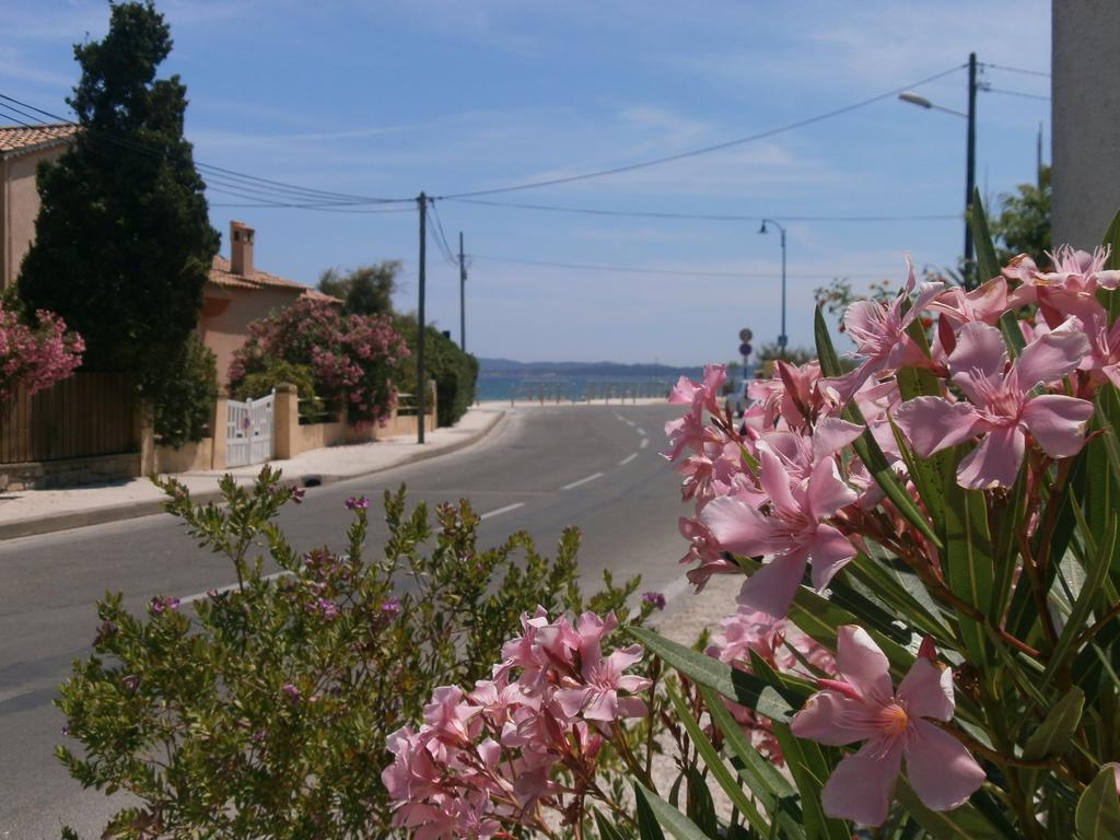 Hotel Le Calypso Hyeres Luaran gambar